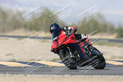 media/Nov-16-2025-Race Pace (Sun) [[8c5fa54630]]/Verified Riders/2-Turn 7 (945am)/